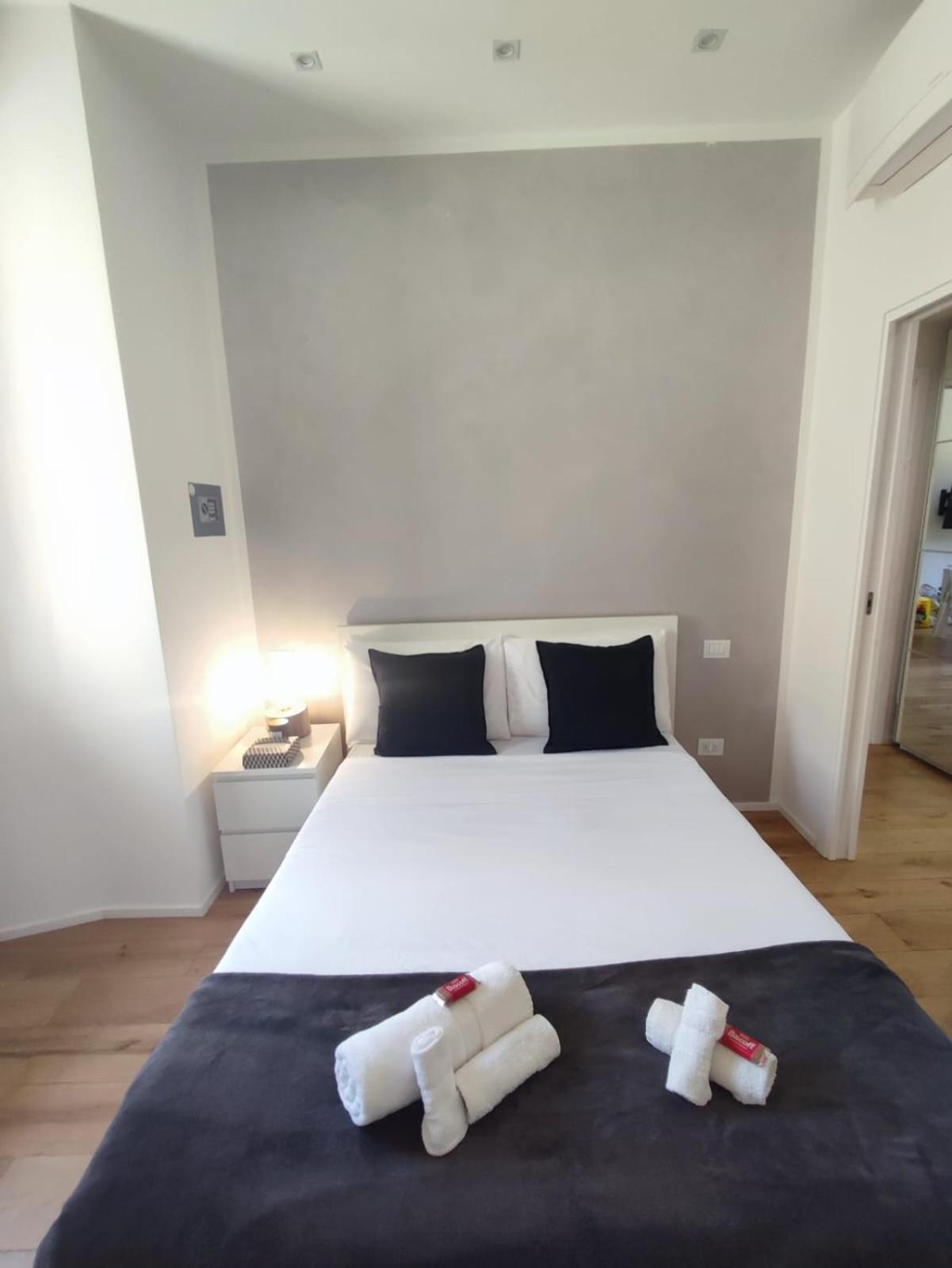 Appartement Regina In Porta Lodovica - Wifi E Breakfast Box